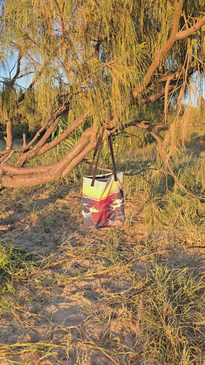Rocky Glow Tote bag